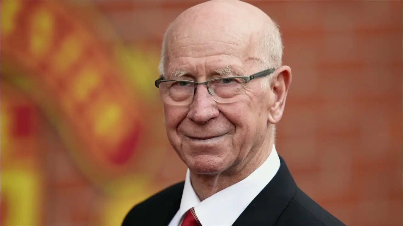 The Legendary Sir Bobby Charlton A Football Icon