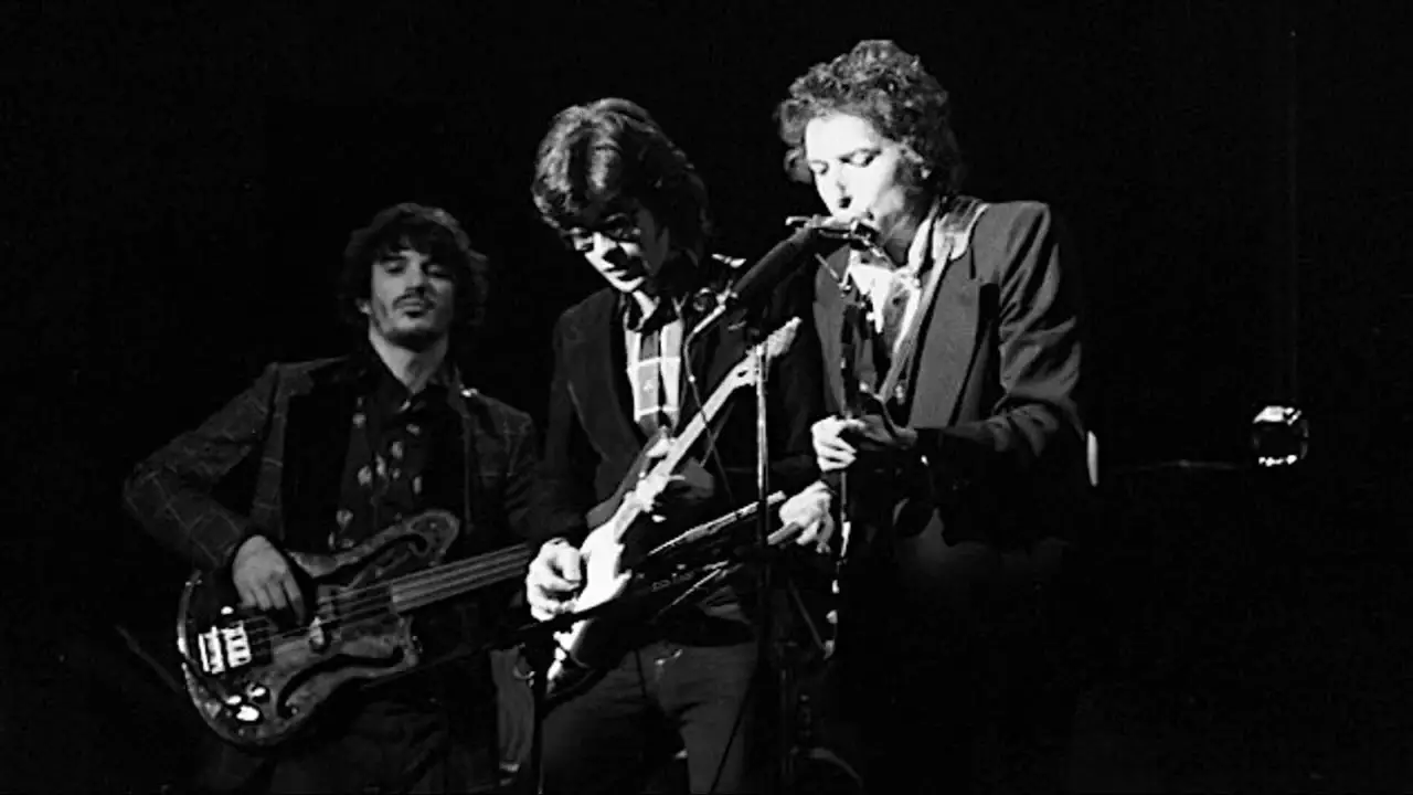 Exploring the Collaboration Between Bob Dylan and The Band