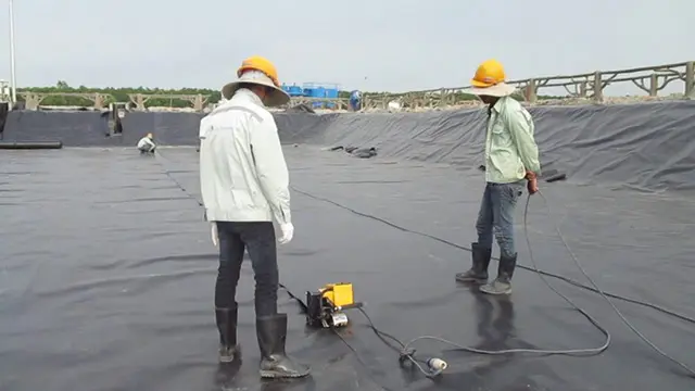Thi Công Màng Chống Thấm HDPE - Lựa chọn máy hàn phù hợp cho dự án của bạn Thi Công Màng Chống Thấm HDPE - Lựa chọn máy hàn phù hợp cho dự án của bạn