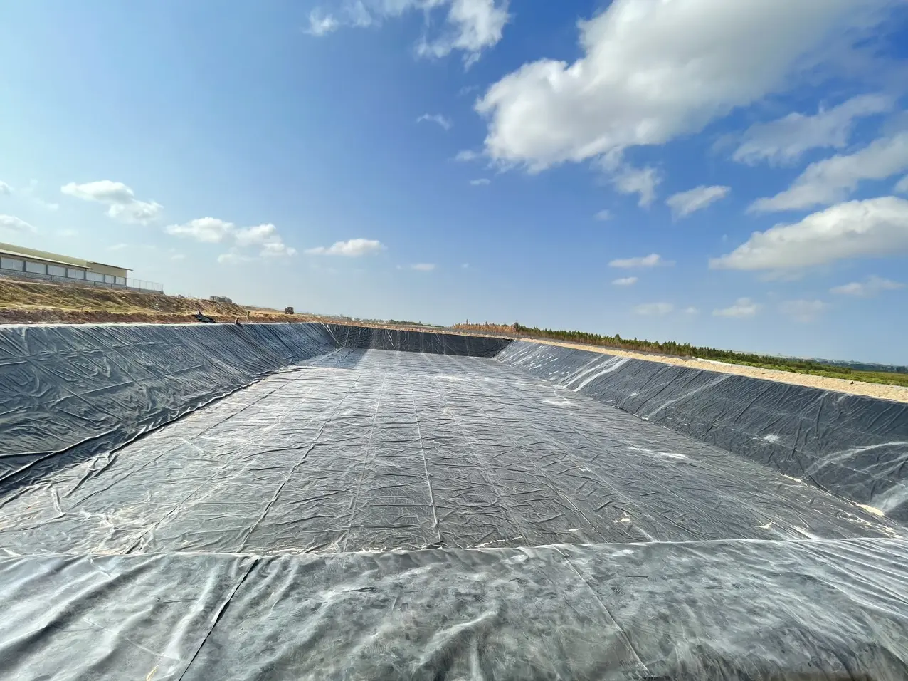Giá Màng Chống Thấm HDPE - Cân Nhắc Lựa Chọn Phù Hợp Cho Công Trình Của Bạn Giá Màng Chống Thấm HDPE - Cân Nhắc Lựa Chọn Phù Hợp Cho Công Trình Của Bạn