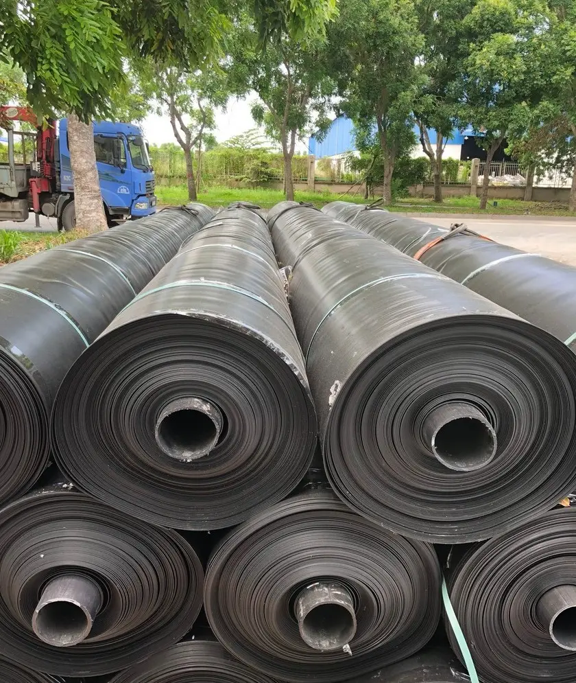 Tấm HDPE dày 1mm chất lượng cao, bền chắc, ứng dụng đa dạng trong xây dựng và công nghiệp Tấm HDPE 1mm - Giải Pháp Chống Thấm Toàn Diện Đa Năng
