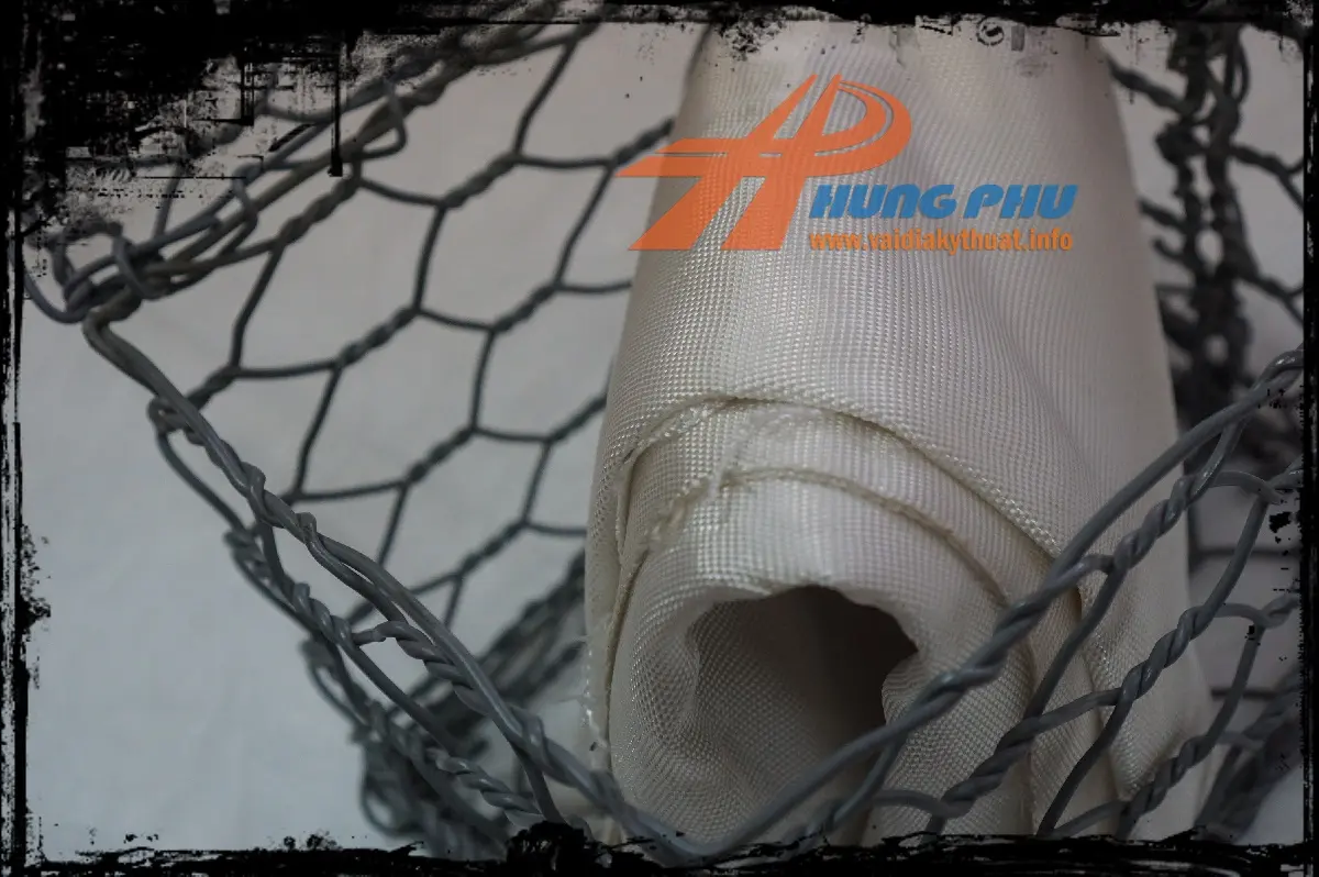 Vải Địa Kỹ Thuật 200kn/m - "Áo Giáp" Cho Nền Móng Công Trình Hiện Đại Vải Địa Kỹ Thuật 200kn/m -