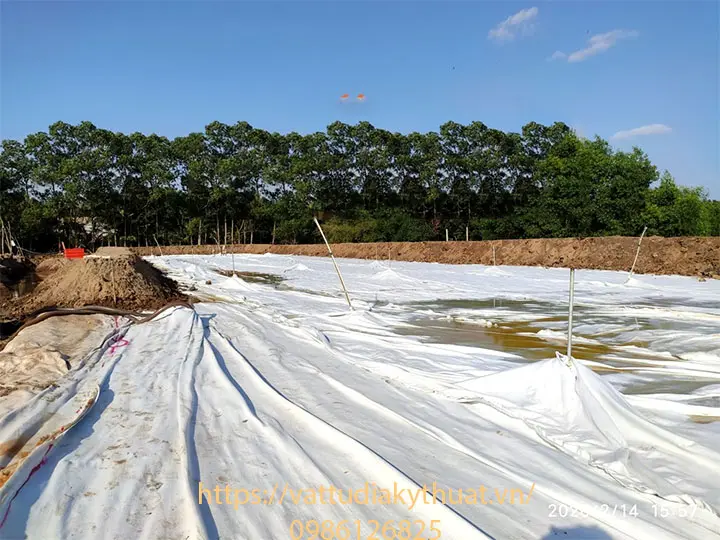 Các loại vải địa kỹ thuật - Ứng dụng & Xu hướng tương lai trong xây dựng bền vững Các loại vải địa kỹ thuật - Ứng dụng Xu hướng tương lai trong xây dựng bền vững