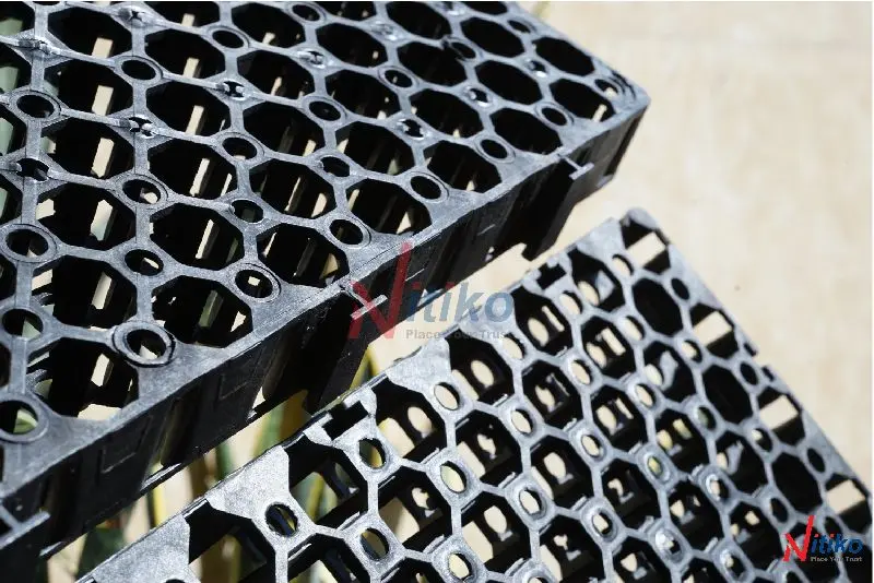 Vỉ Nhựa Thoát Nước - Giải Pháp Xanh Cho Mọi Công Trình Vỉ Nhựa Thoát Nước - Giải Pháp Xanh Cho Mọi Công Trình