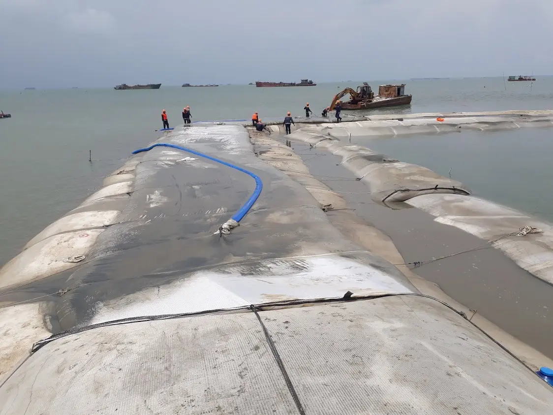 Ống địa kỹ thuật Geotube - Giải pháp bền vững cho bờ biển Ống địa kỹ thuật Geotube - Giải pháp bền vững cho bờ biển