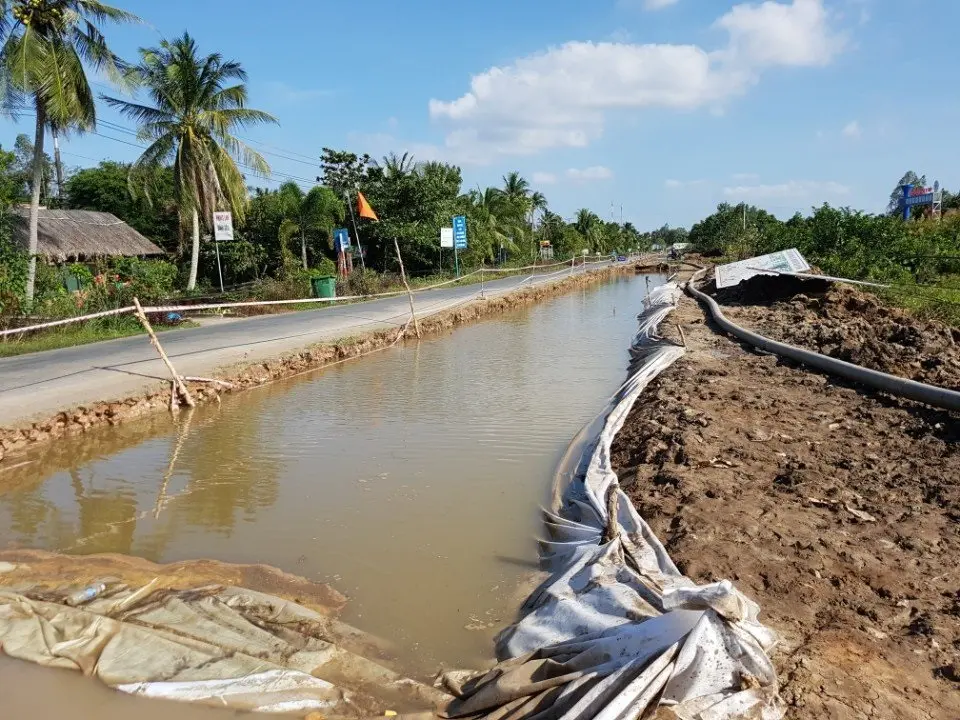 Cách Rải Vải Địa Kỹ Thuật - Nghệ Thuật & Kỹ Thuật Nền Móng Cách Rải Vải Địa Kỹ Thuật - Nghệ Thuật Kỹ Thuật Nền Móng