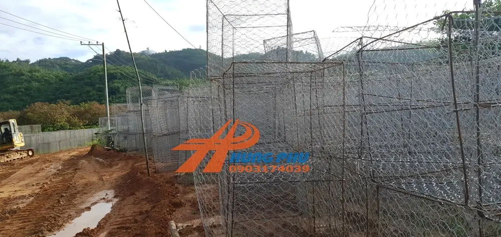 Giá Rọ Đá 2x1x0.5m - Hướng Dẫn Chọn Mua & Ứng Dụng Hiệu Quả