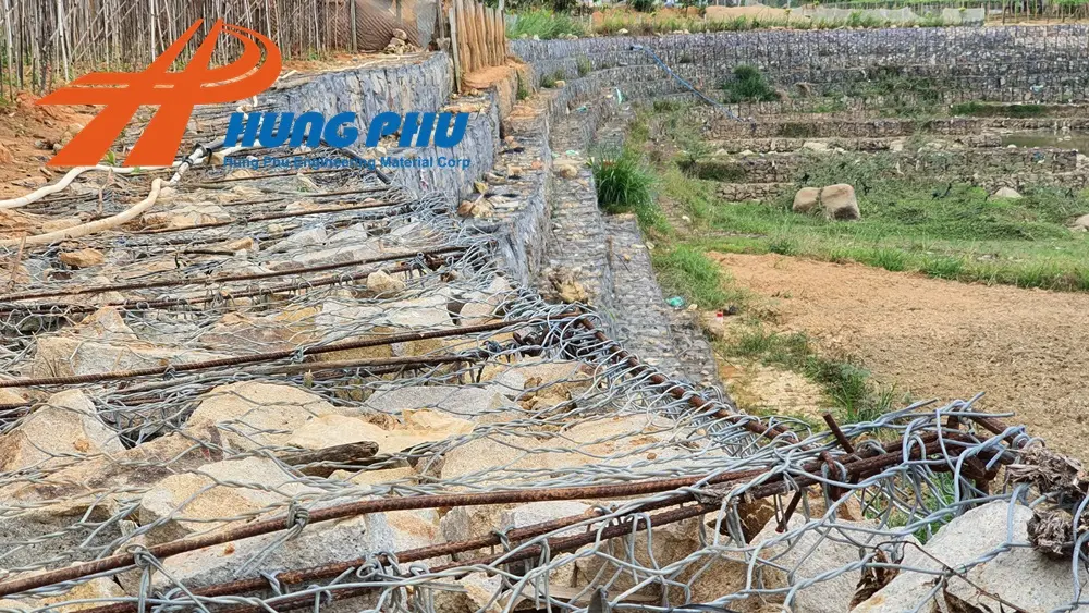 Lưới rọ đá bọc nhựa PVC Giải pháp bền vững cho công trình hiện đại - Tương lai xanh cho Việt Nam Lưới rọ đá bọc nhựa PVC Giải pháp bền vững cho công trình hiện đại - Tương lai xanh cho Việt Nam