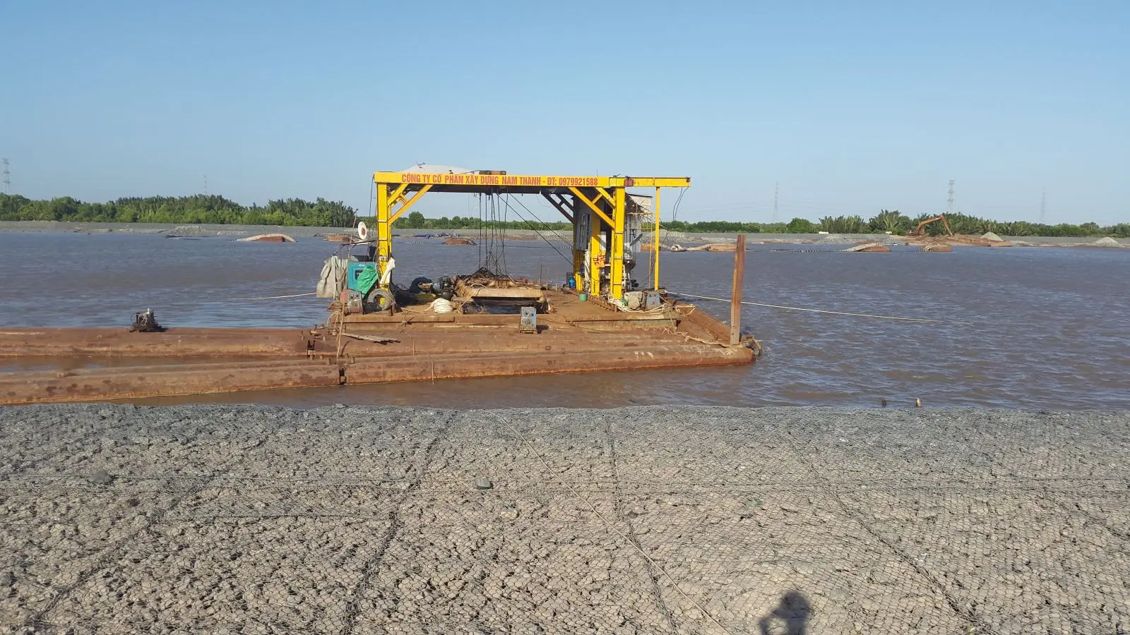 Bí Mật Biển Sâu - Kỹ Thuật Thả Rọ Đá Dưới Nước