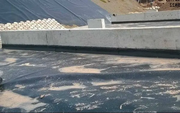 Lớp Chống Thấm HDPE - Bí Quyết Cho Công Trình Vững Bền Lớp Chống Thấm HDPE - Bí Quyết Cho Công Trình Vững Bền