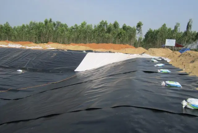 Lớp Chống Thấm HDPE - Bí Quyết Cho Công Trình Vững Bền Lớp Chống Thấm HDPE - Bí Quyết Cho Công Trình Vững Bền