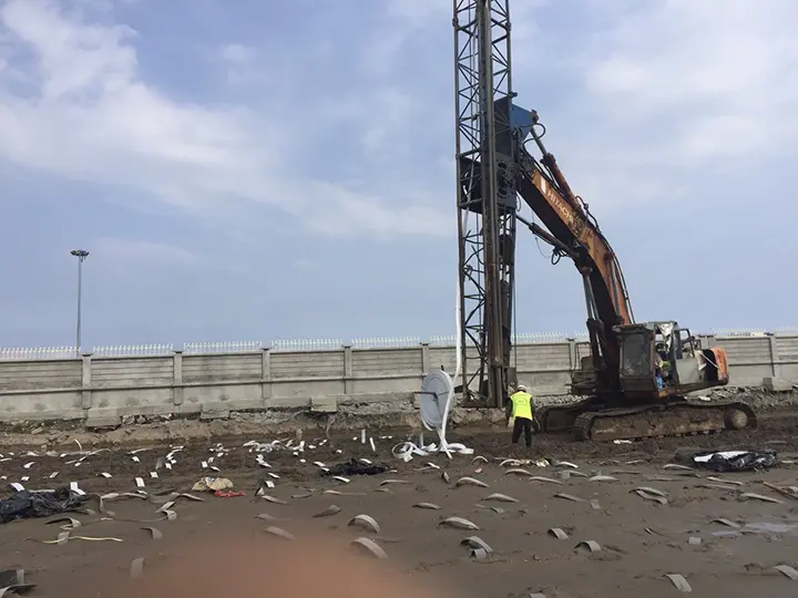 Cắm Bấc Thấm - Giải Pháp Vững Chắc Cho Nền Đất Yếu Cắm Bấc Thấm - Giải Pháp Vững Chắc Cho Nền Đất Yếu