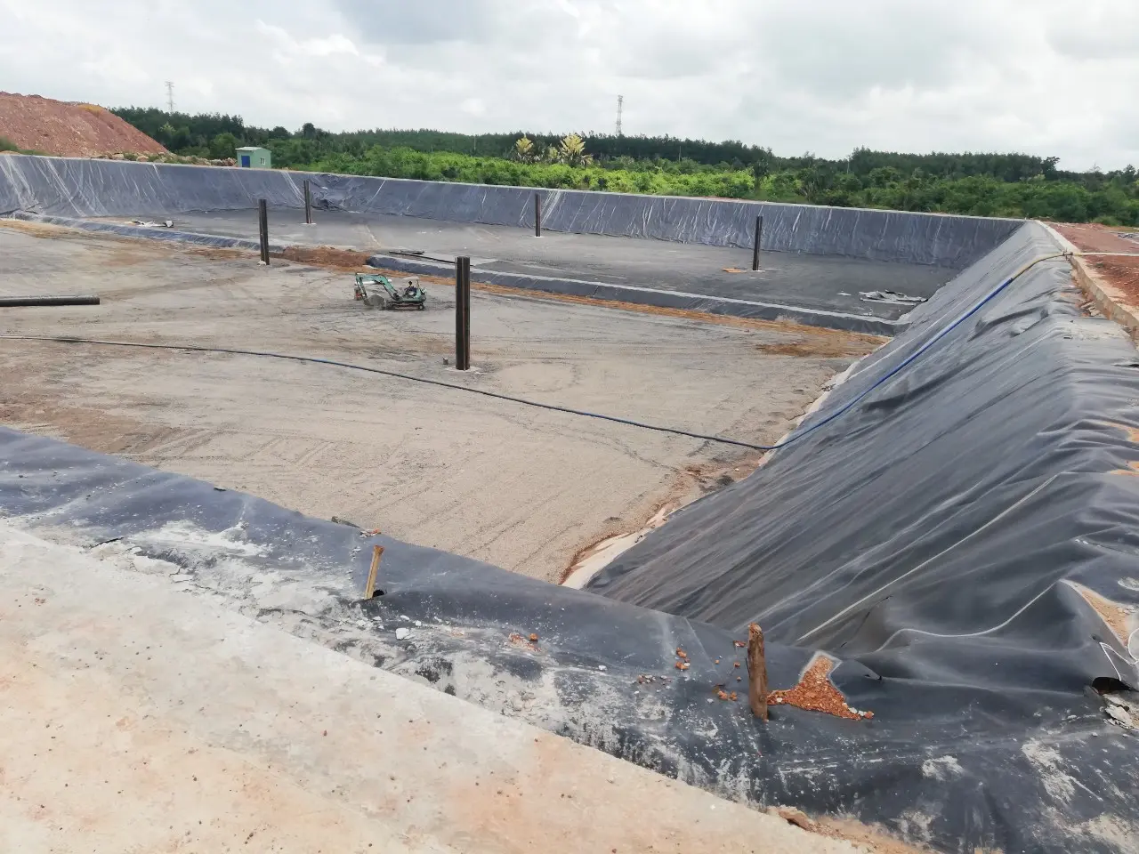 Chống thấm bằng màng HDPE: Giải pháp hiệu quả cho công trình bền vững Chống Thấm Tuyệt Đối - Bí Quyết Với Màng HDPE Hiện Đại