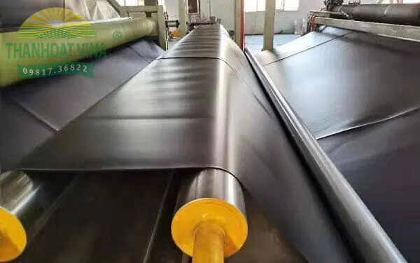 Màng chống thấm HDPE 1mm: Giải pháp chống thấm hiệu quả cho công trình Màng HDPE 1mm - Lá Chắn Vững Chãi Cho Mọi Công Trình