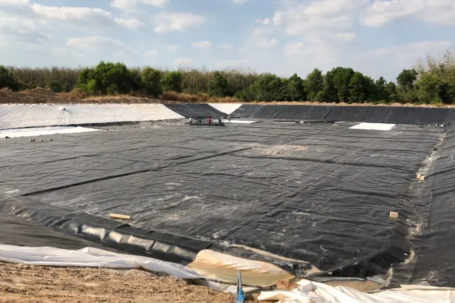 Màng HDPE Dày 2mm - Lá Chắn Vững Chắc Cho Mọi Công Trình Màng HDPE Dày 2mm - Lá Chắn Vững Chắc Cho Mọi Công Trình