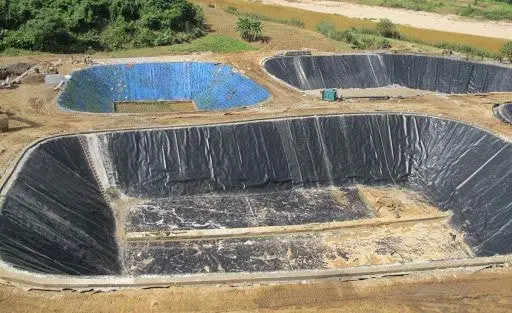 Rải Màng HDPE Chống Thấm Bãi San Lấp - Lá Chắn Xanh Bảo Vệ Tương Lai Rải Màng HDPE Chống Thấm Bãi San Lấp - Lá Chắn Xanh Bảo Vệ Tương Lai