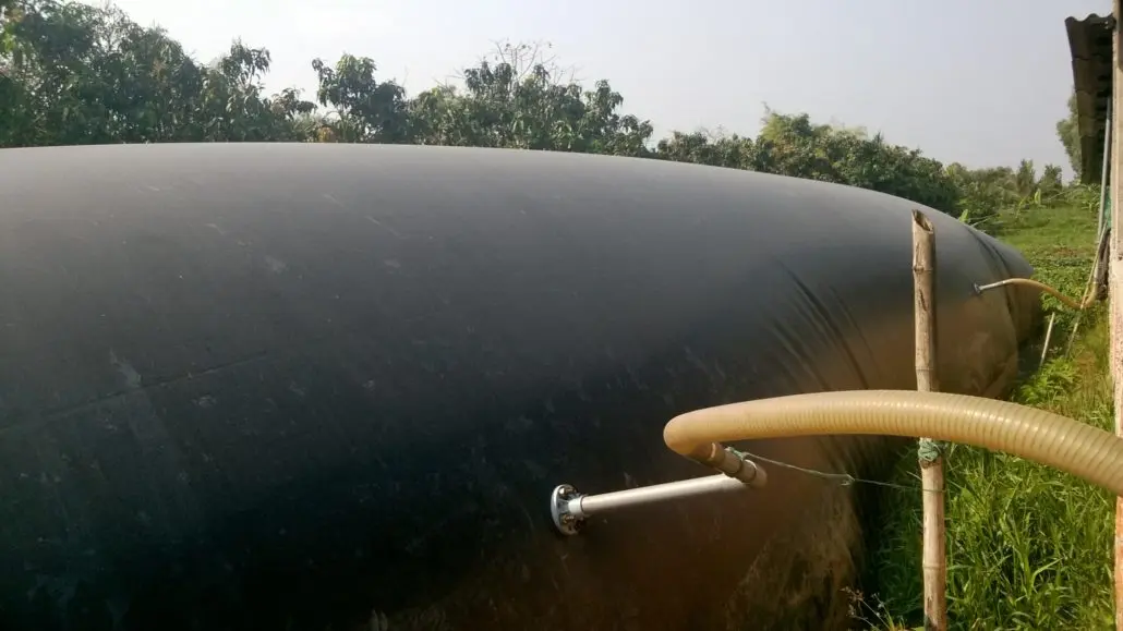 Hầm biogas phủ bạt HDPE: Giải pháp hiệu quả cho xử lý chất thải và năng lượng tái tạo Hầm Biogas HDPE - Biến Chất Thải Thành Vàng, Xanh Hóa Nông Nghiệp