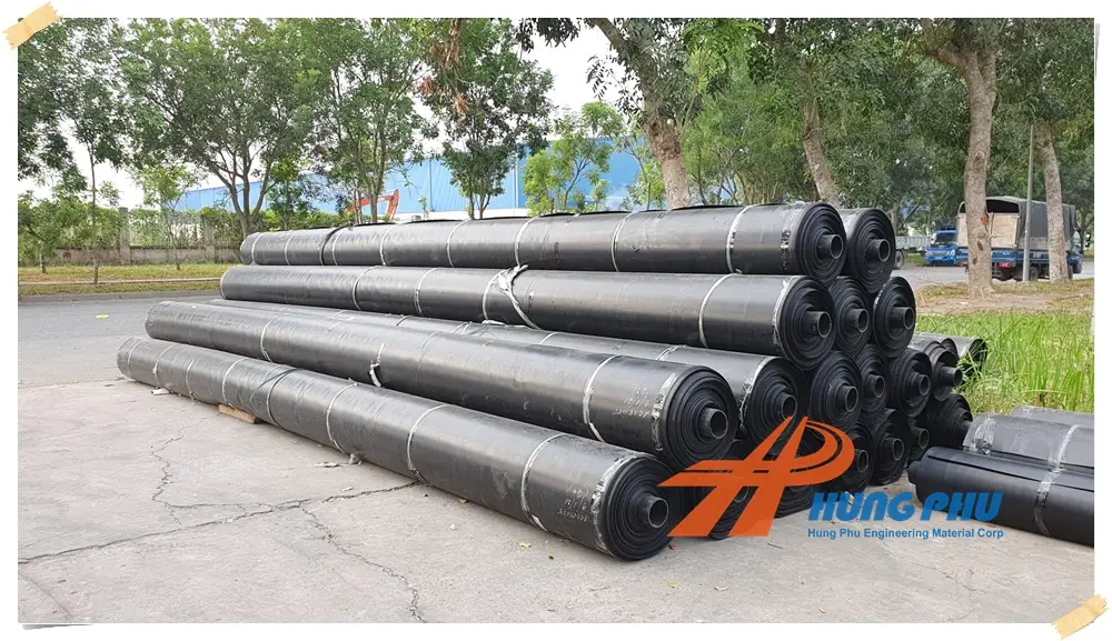 Các Loại Bạt Lót Hồ Nước Phổ Biến