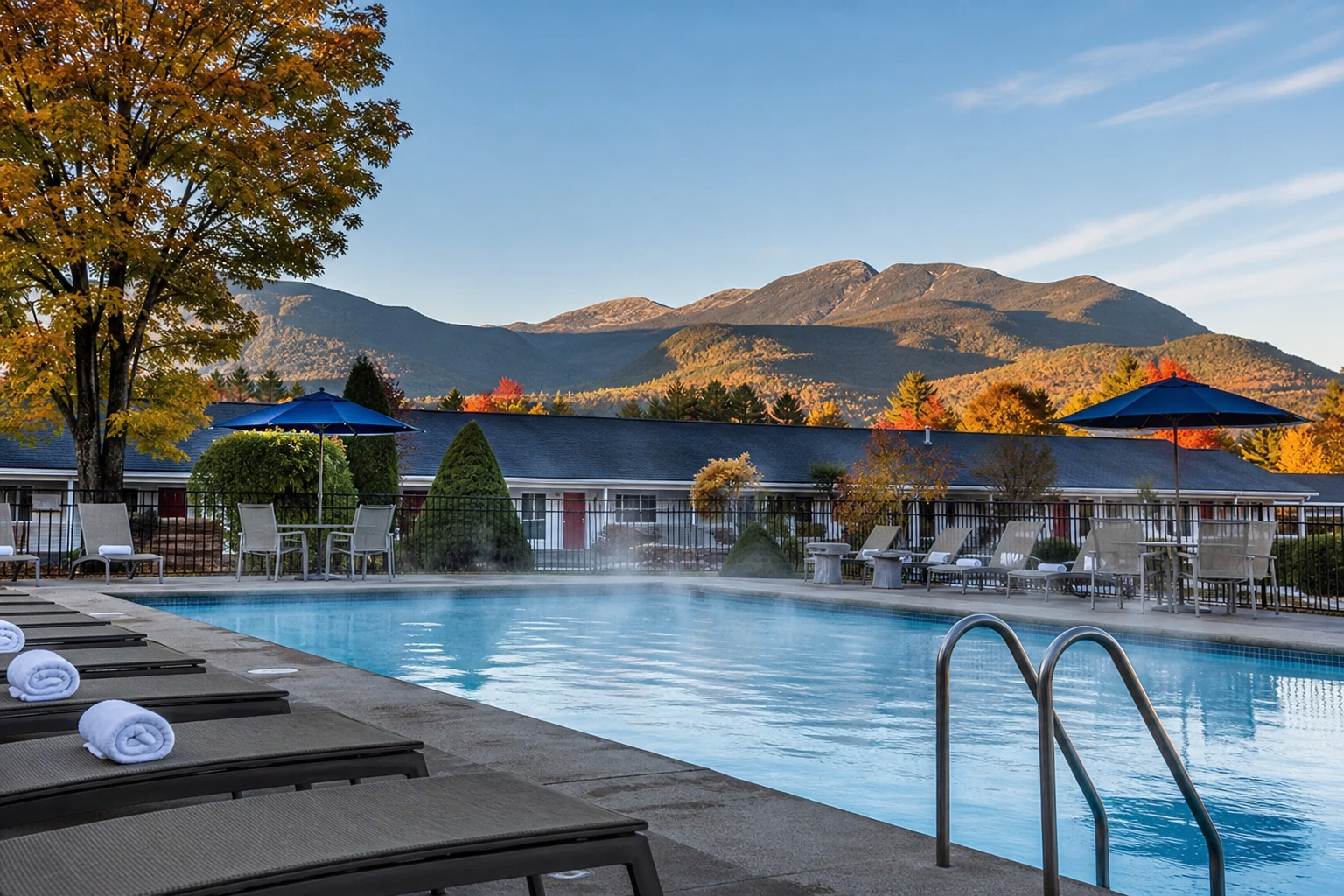 Heated outdoor pool North Conway: Briarcliff vs nearby hotels