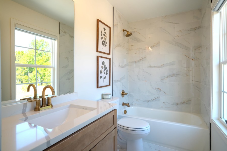 Refined living interior 9