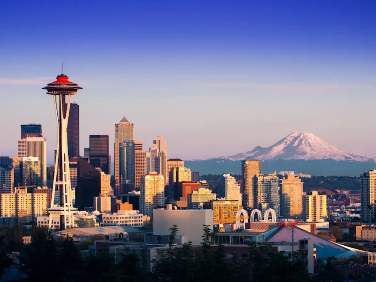 Seattle Space Needle + Mt Rainier