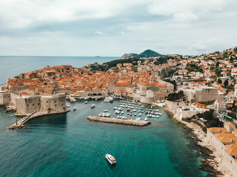 Split travel guide