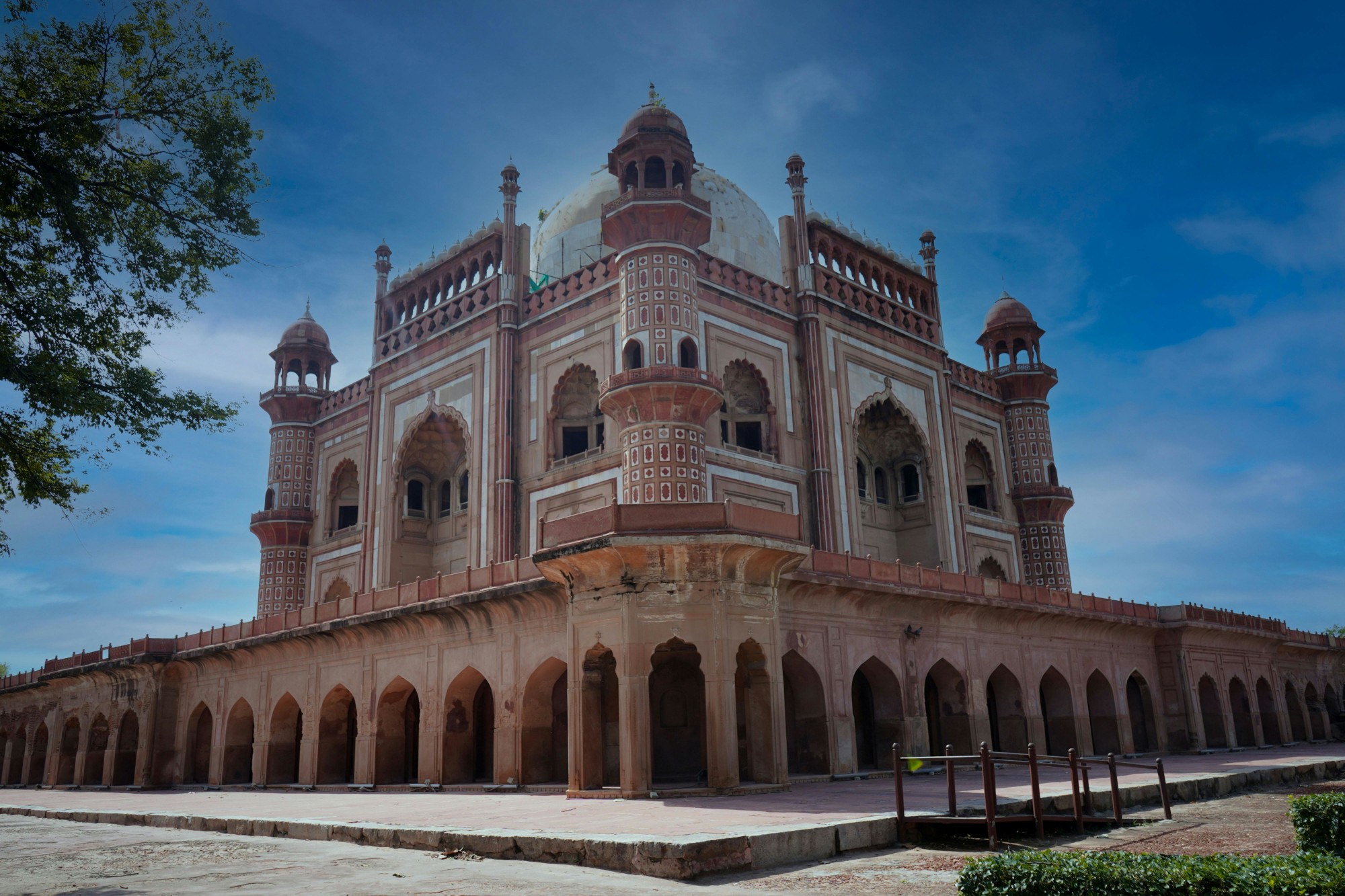 Delhi travel guide