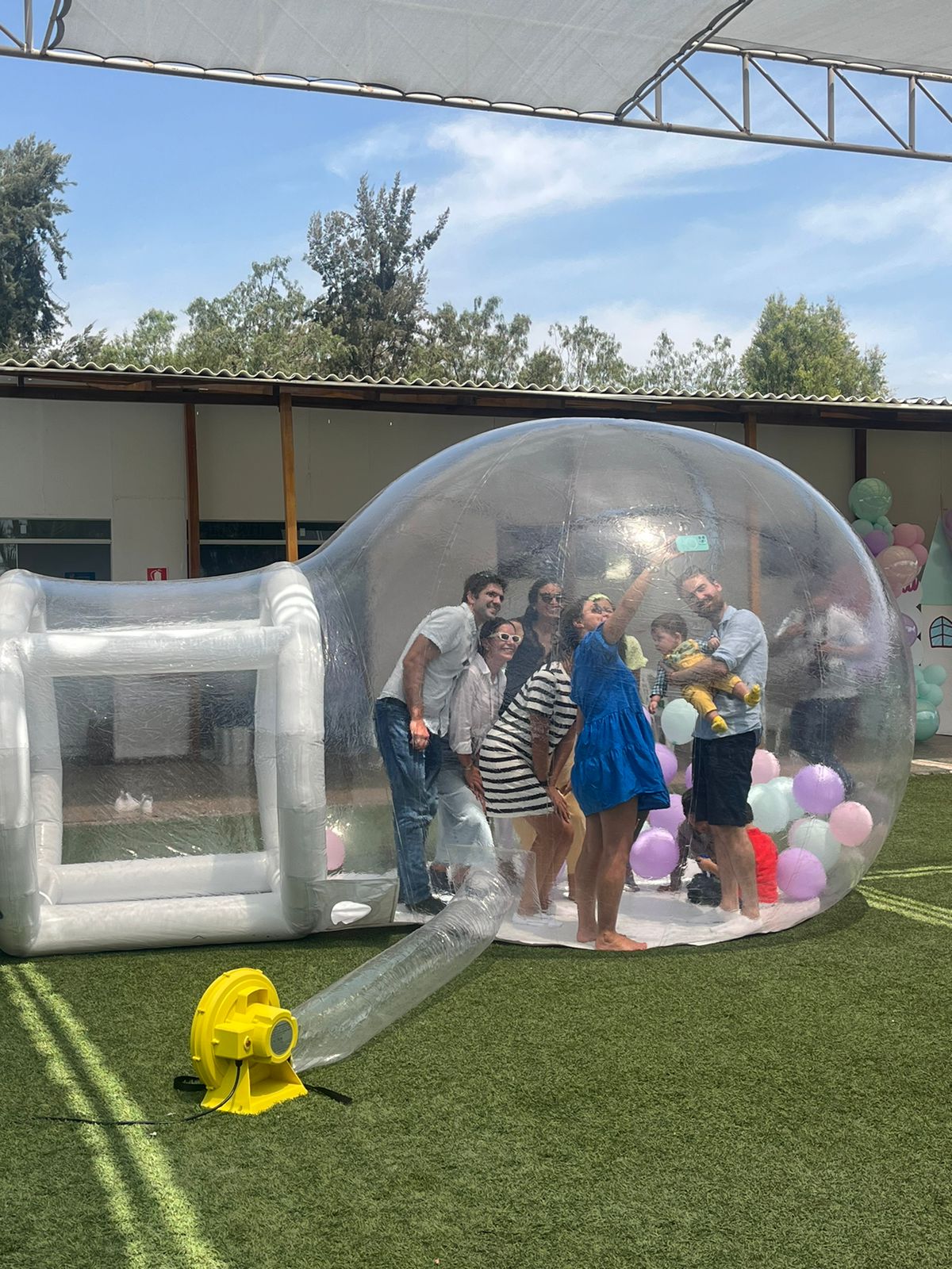 BUBBLE HOUSE