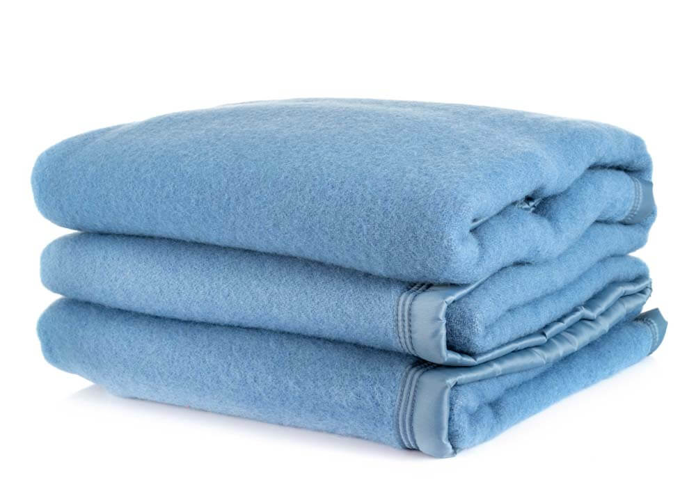 Can I Take A Blanket On A Plane? Complete Guide