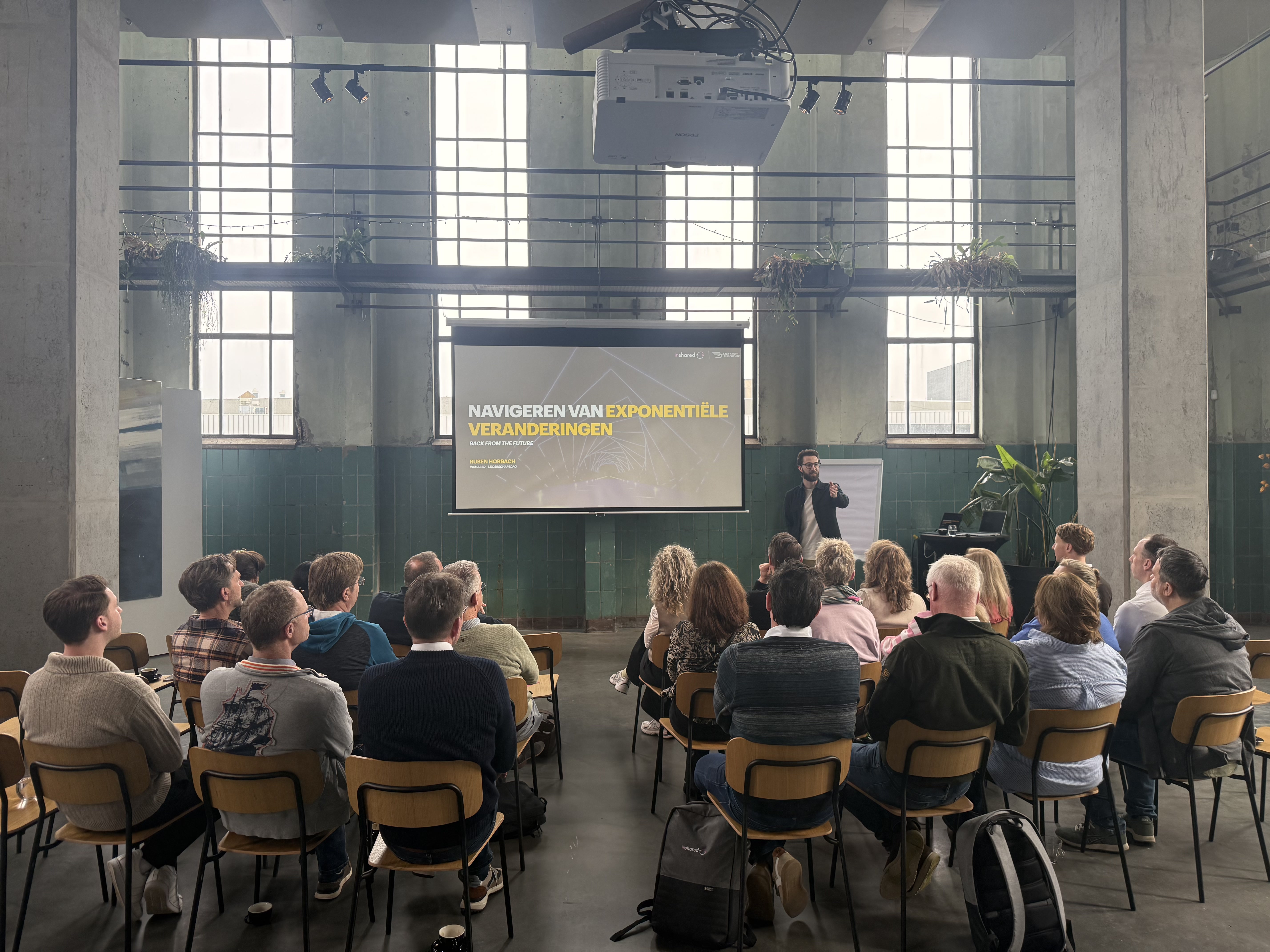 Ruben opent met de keynote over exponentiële verandering
