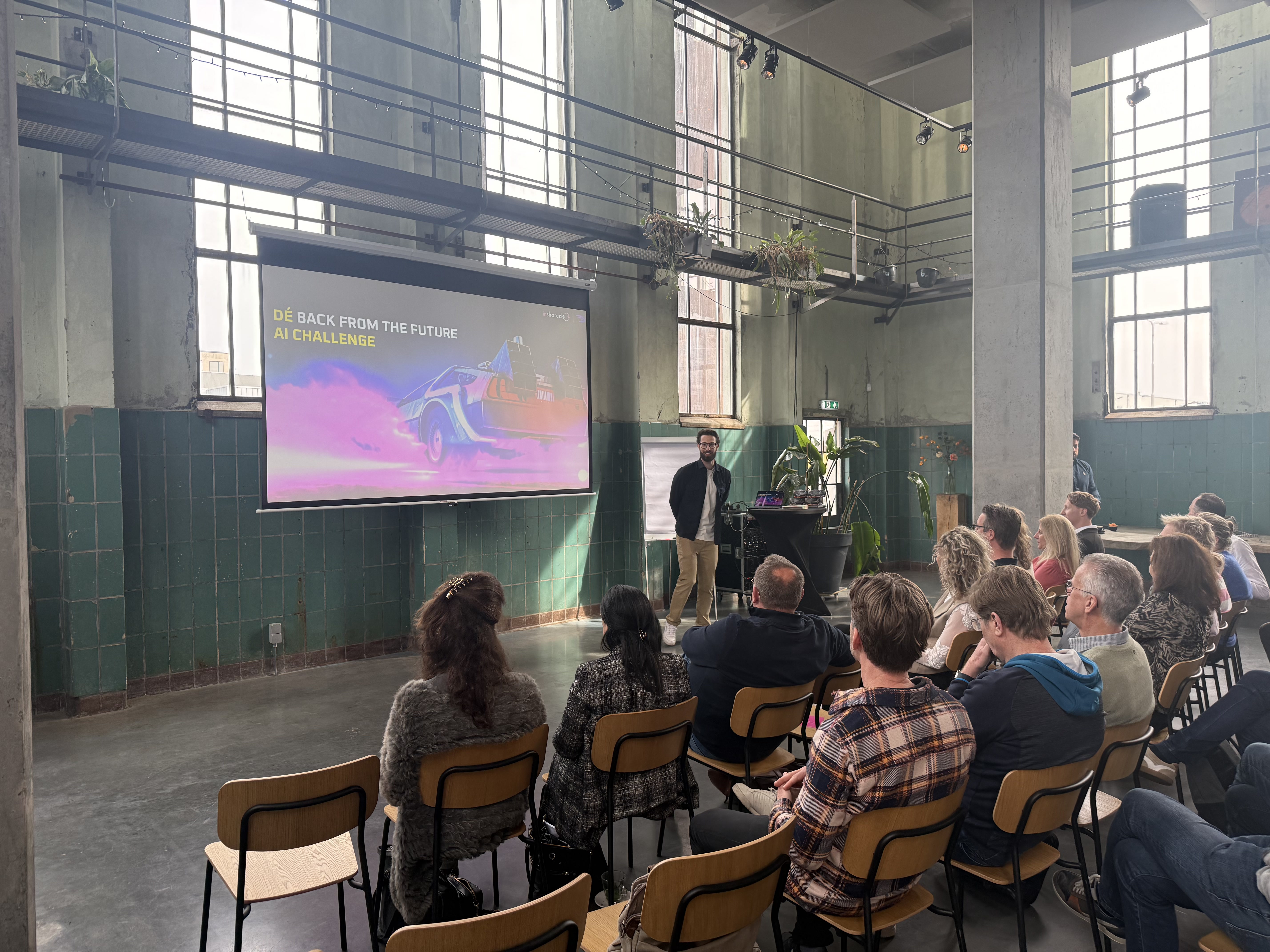 De AI Challenge wordt afgetrapt voor de volle zaal