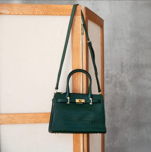 Favescart Handbags & Purses Category Image