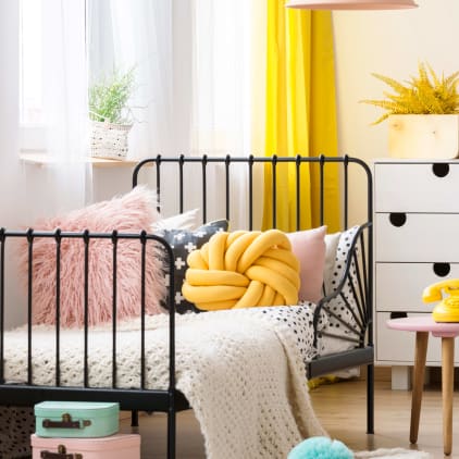 Intérieur de chambre d'enfant coloré
