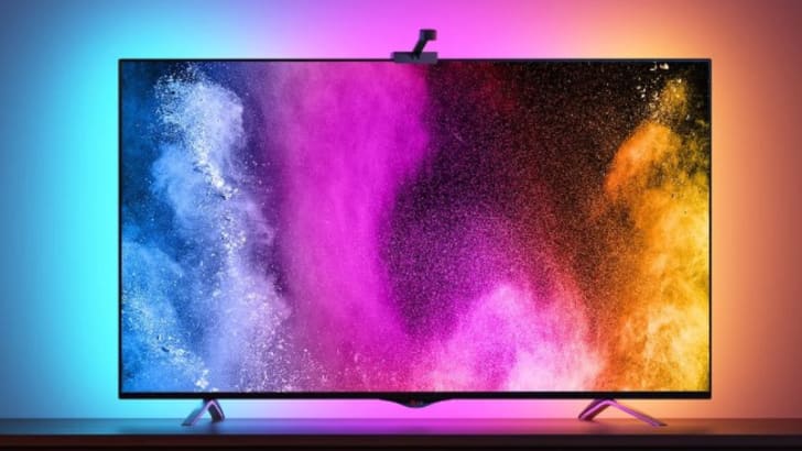 Image très colorée sur une télévision