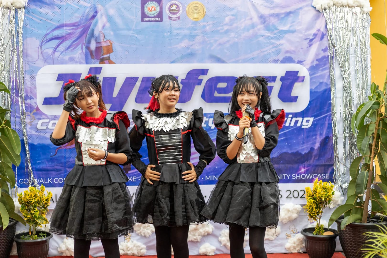 Galeri Foto 9