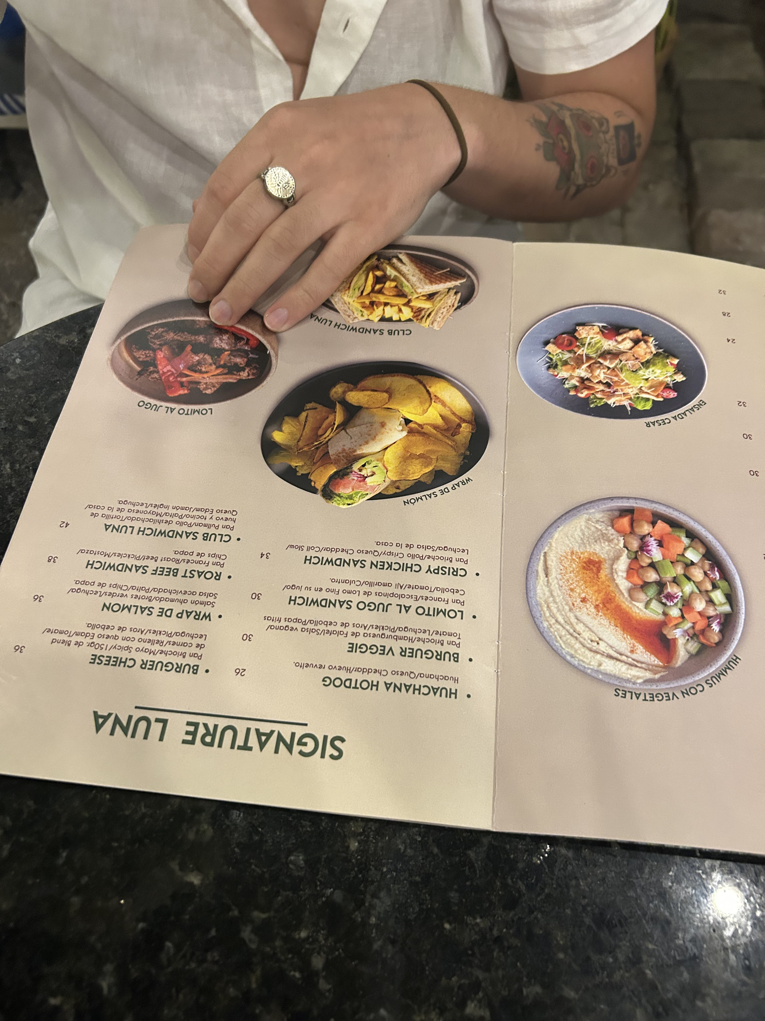 See pictures - Café Luna Nueva - San Martín