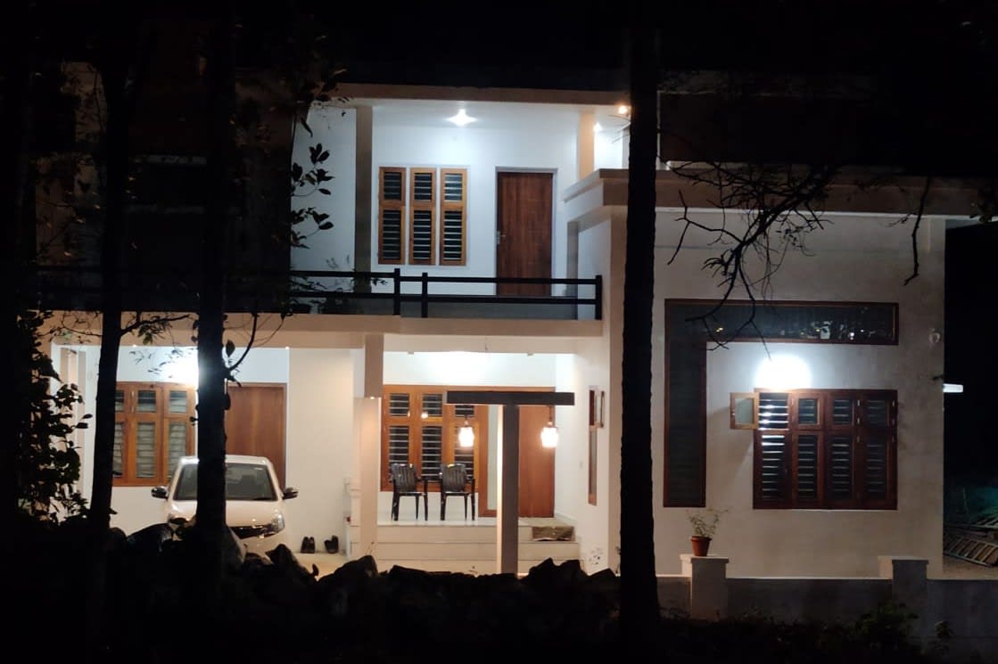 4 BHK House in 8.6 Cents, Manassery 