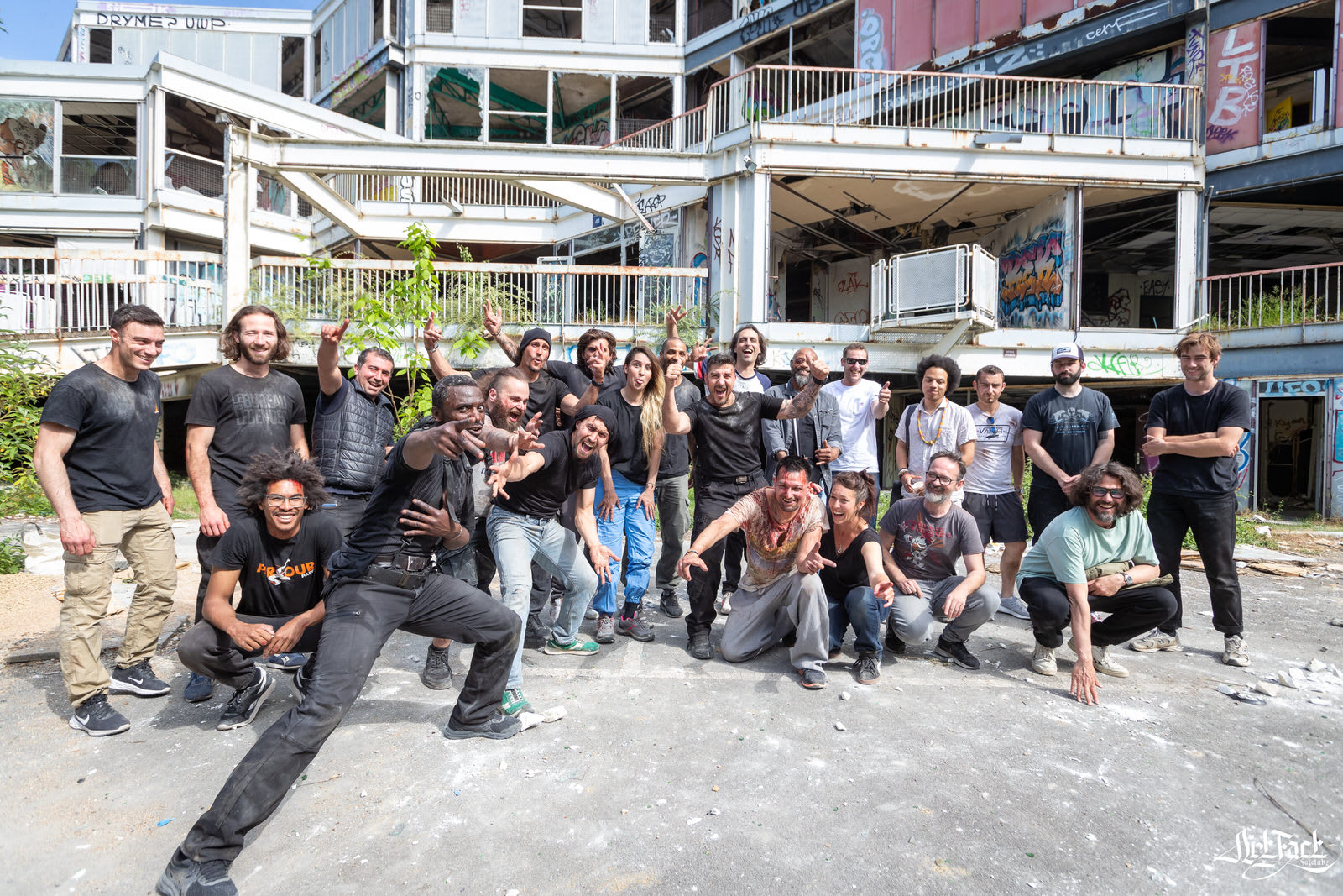 Crako — behind the scenes 35