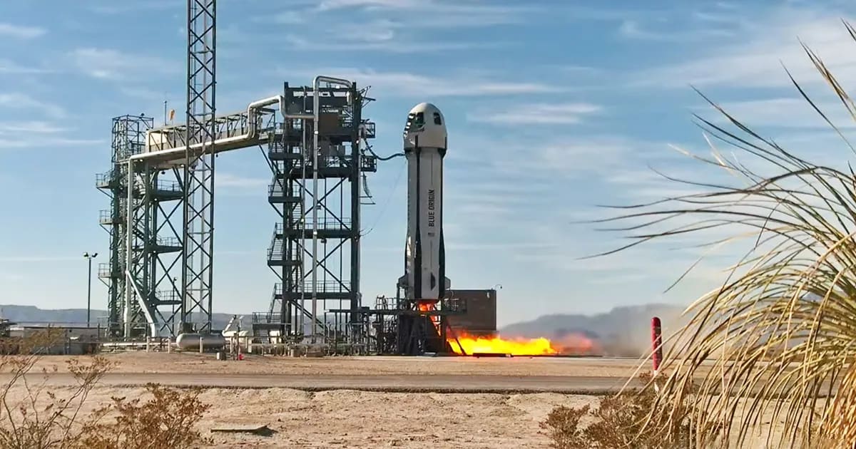 Lanzamiento del cohete suborbital New Shepard de Blue Origin el 4 de febrero de 2025.