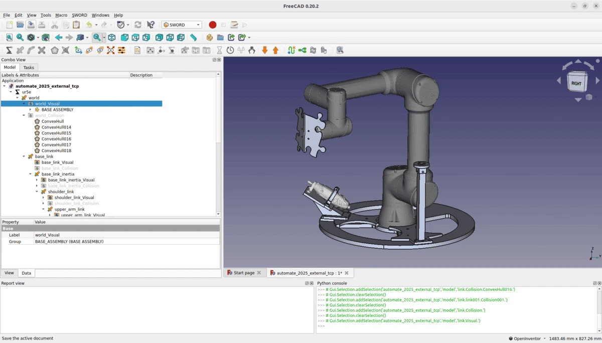 Modelo CAD 3D de un brazo robótico manipulando una pieza metálica tipo rompecabezas en el entorno SWORD