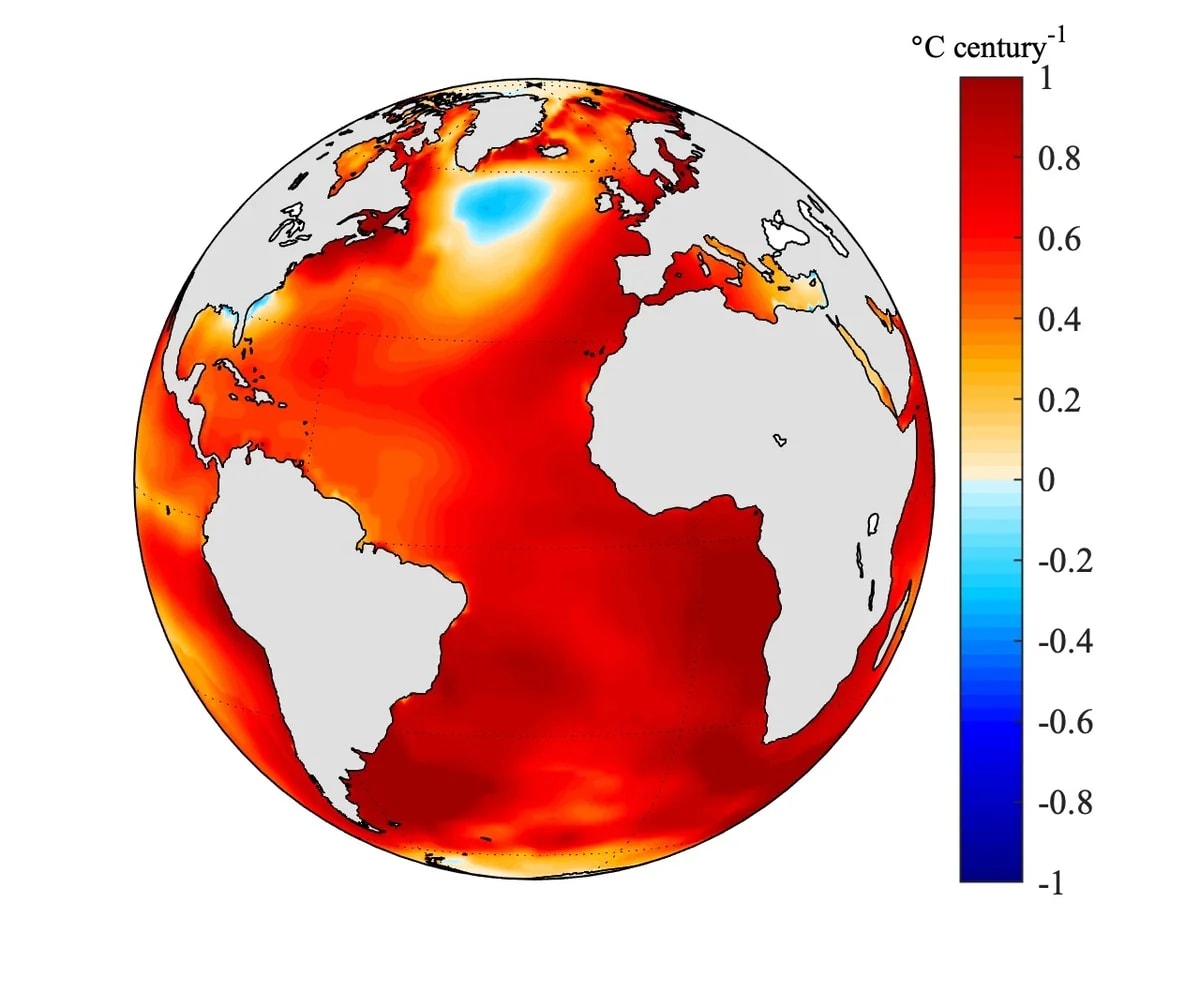 Mapa de tendencia de la temperatura superficial del Atlántico entre 1900 y 2005