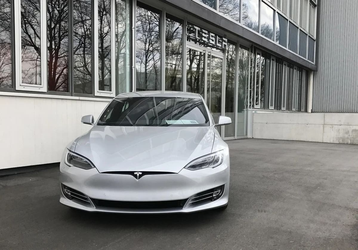 Tesla Model S