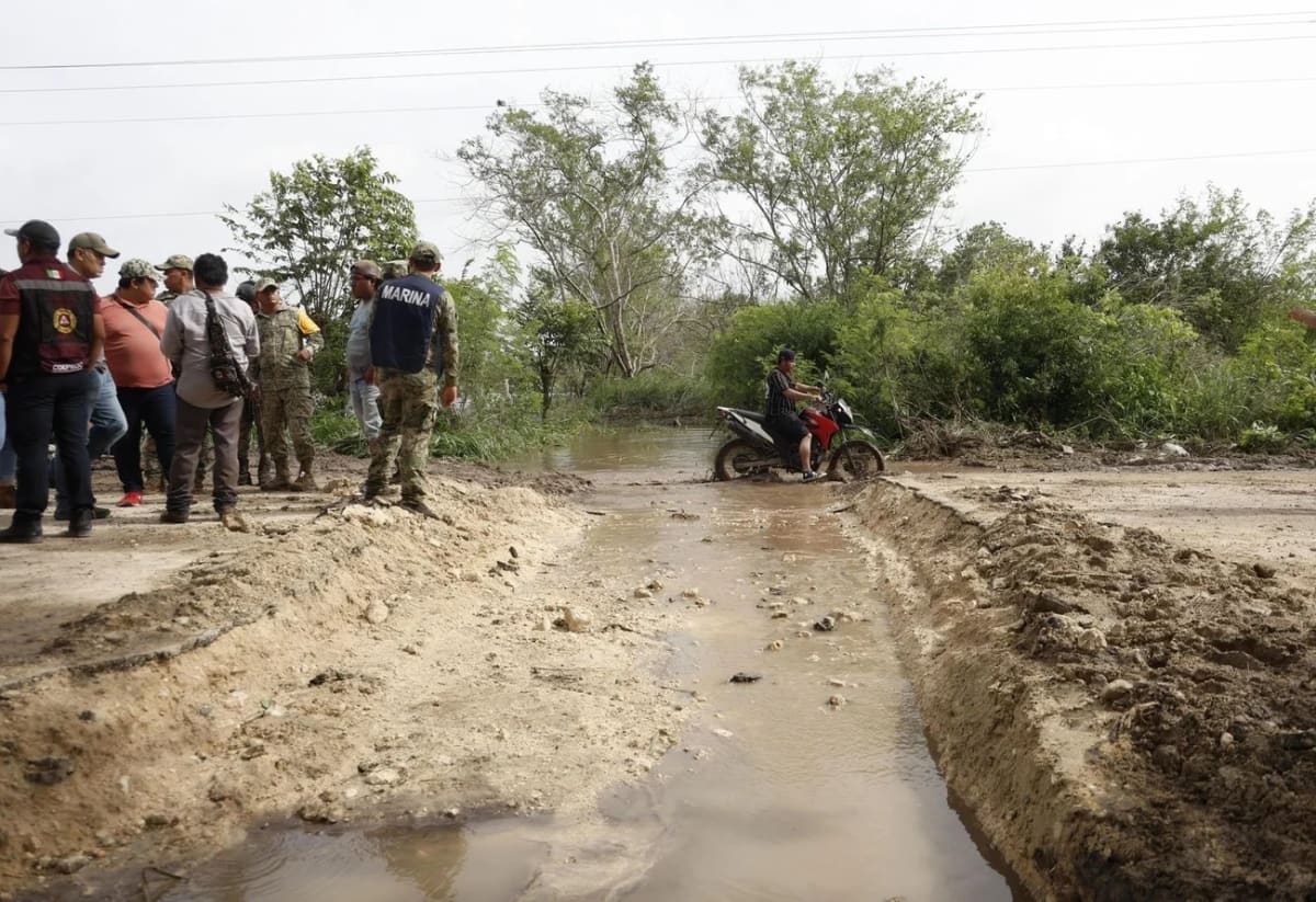 Marina y Ejército en inundaciones de Bacalar y Chetumal