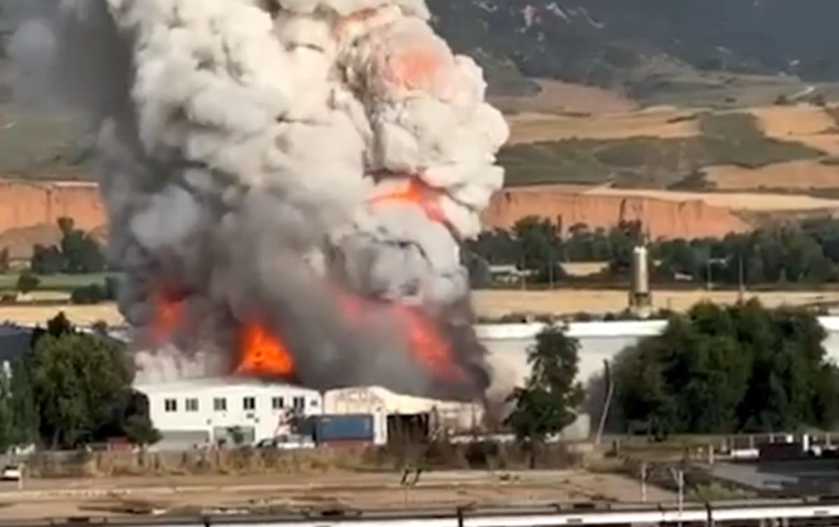 Incendio industrial en Azuqueca de Henares