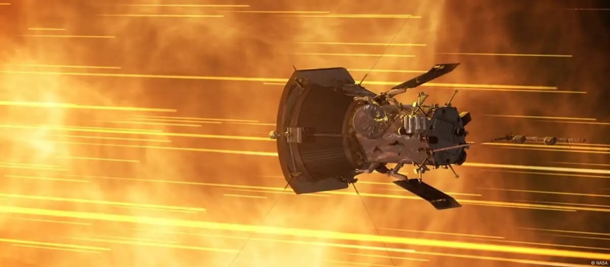 Sonda Parker Solar Probe volando cerca del Sol entre líneas de viento solar