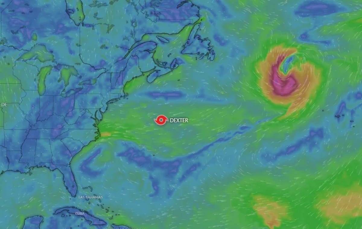 Mapa meteorológico de Windy mostrando la tormenta tropical Dexter alejándose de México