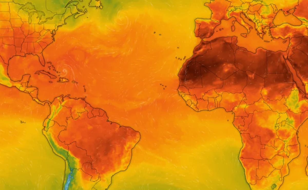 Mapa de temperaturas extremas sobre el Atlántico, América y África, mostrando una ola de calor global