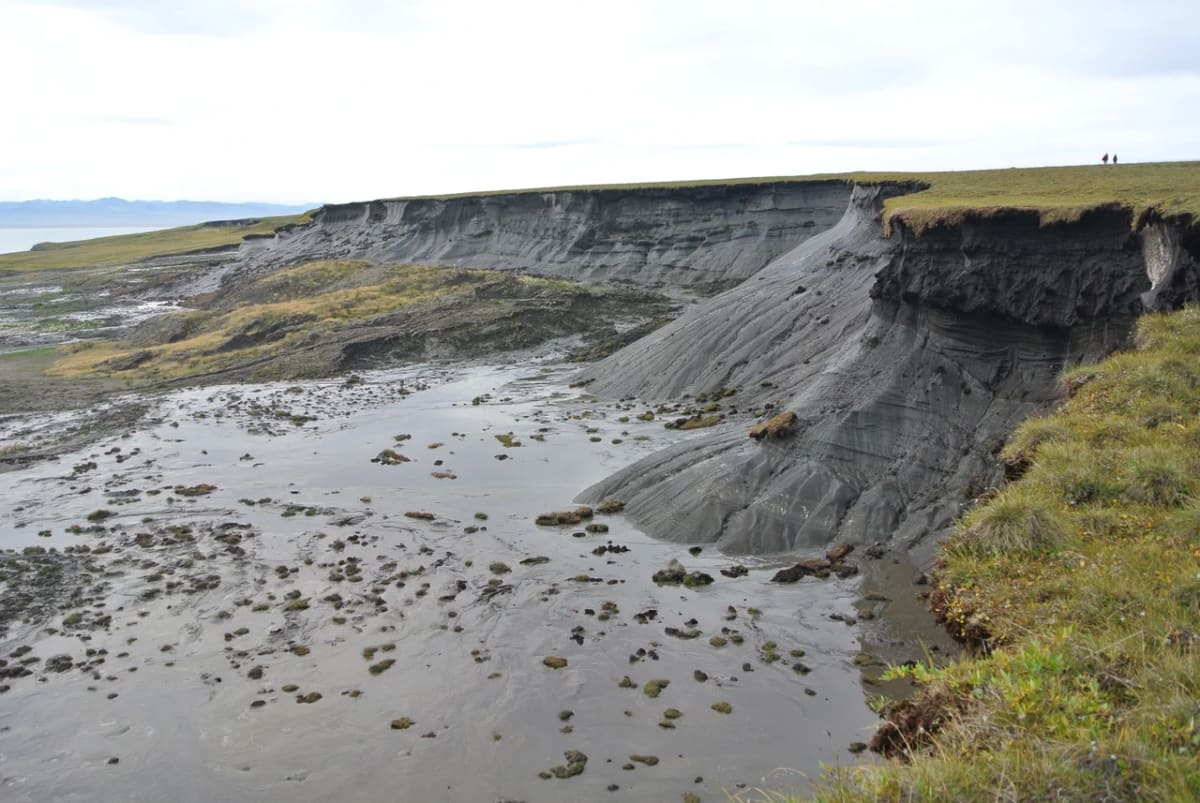 Descongelación del permafrost en la isla Herschel en Canadá