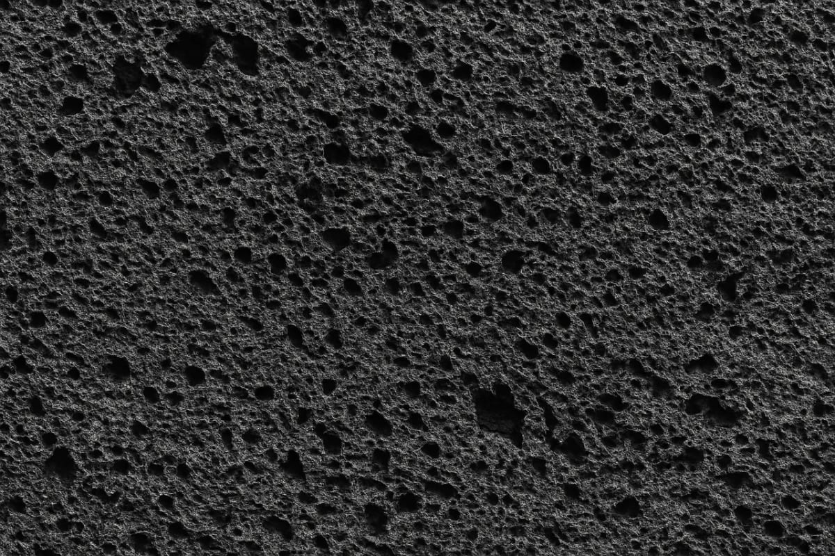 Textura en primer plano de roca basáltica