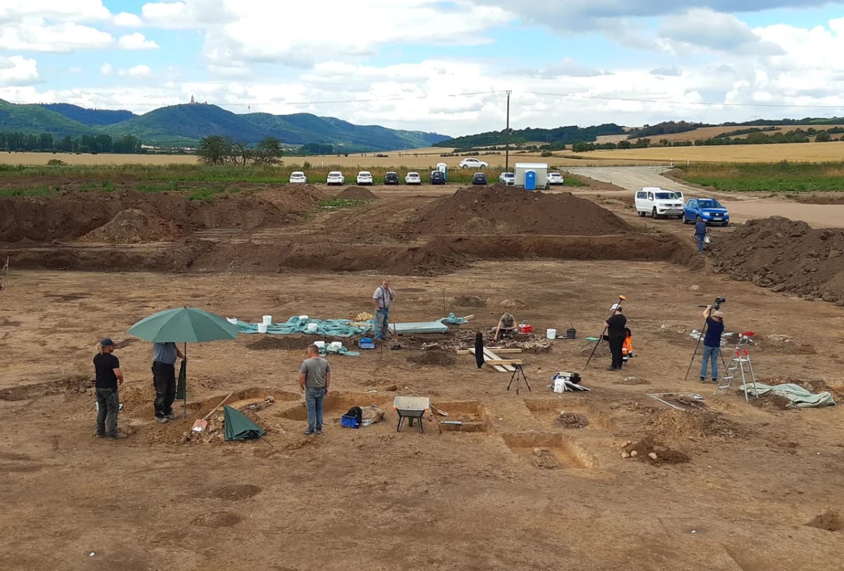 Trabajos arqueológicos realizados en 2020 en el antiguo cementerio preeslavo de Brücken en Sajonia-Anhalt